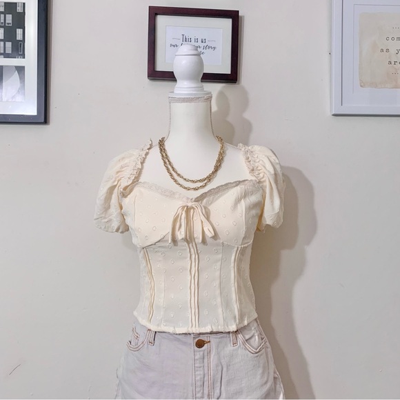 ❌SOLD❌ Forever 21 Cream Bustier Crop Top Puff Sleeve Ruched Blouse Polka Dot Med - Picture 2 of 13